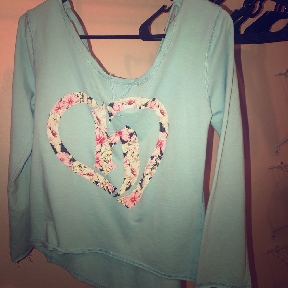 Long sleeve crop top